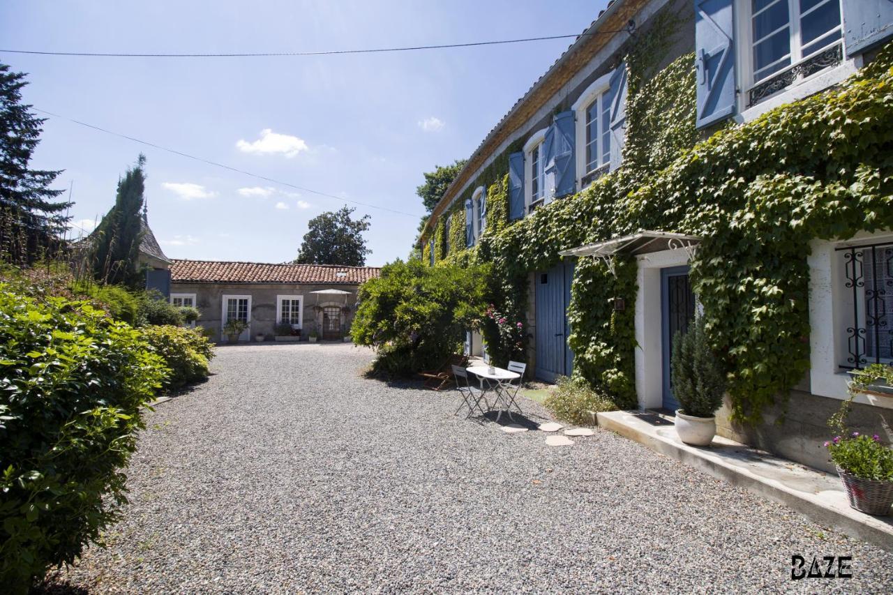 Centre De Bien-Etre Et Ses Chambres D'Hote Villeneuve-de-Rivière エクステリア 写真