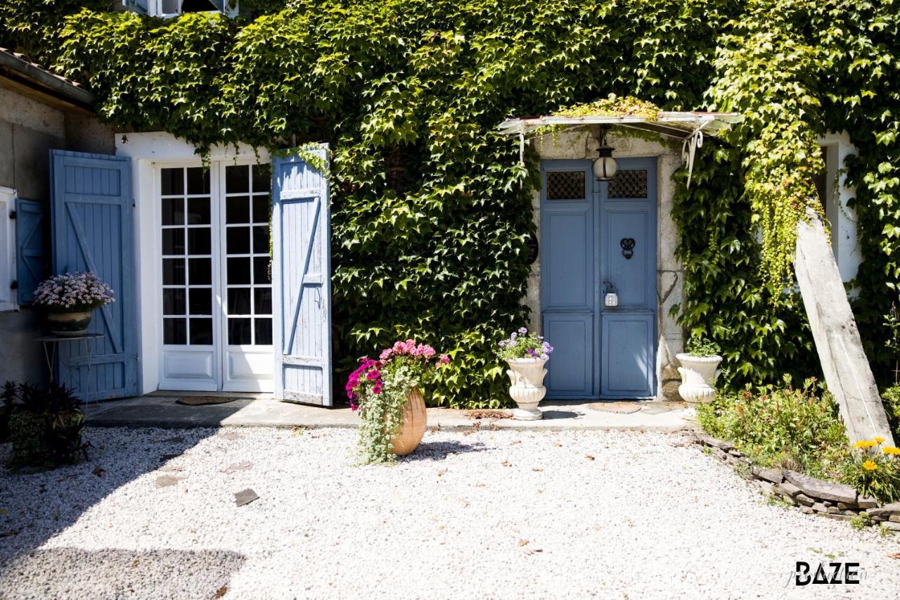 Centre De Bien-Etre Et Ses Chambres D'Hote Villeneuve-de-Rivière エクステリア 写真