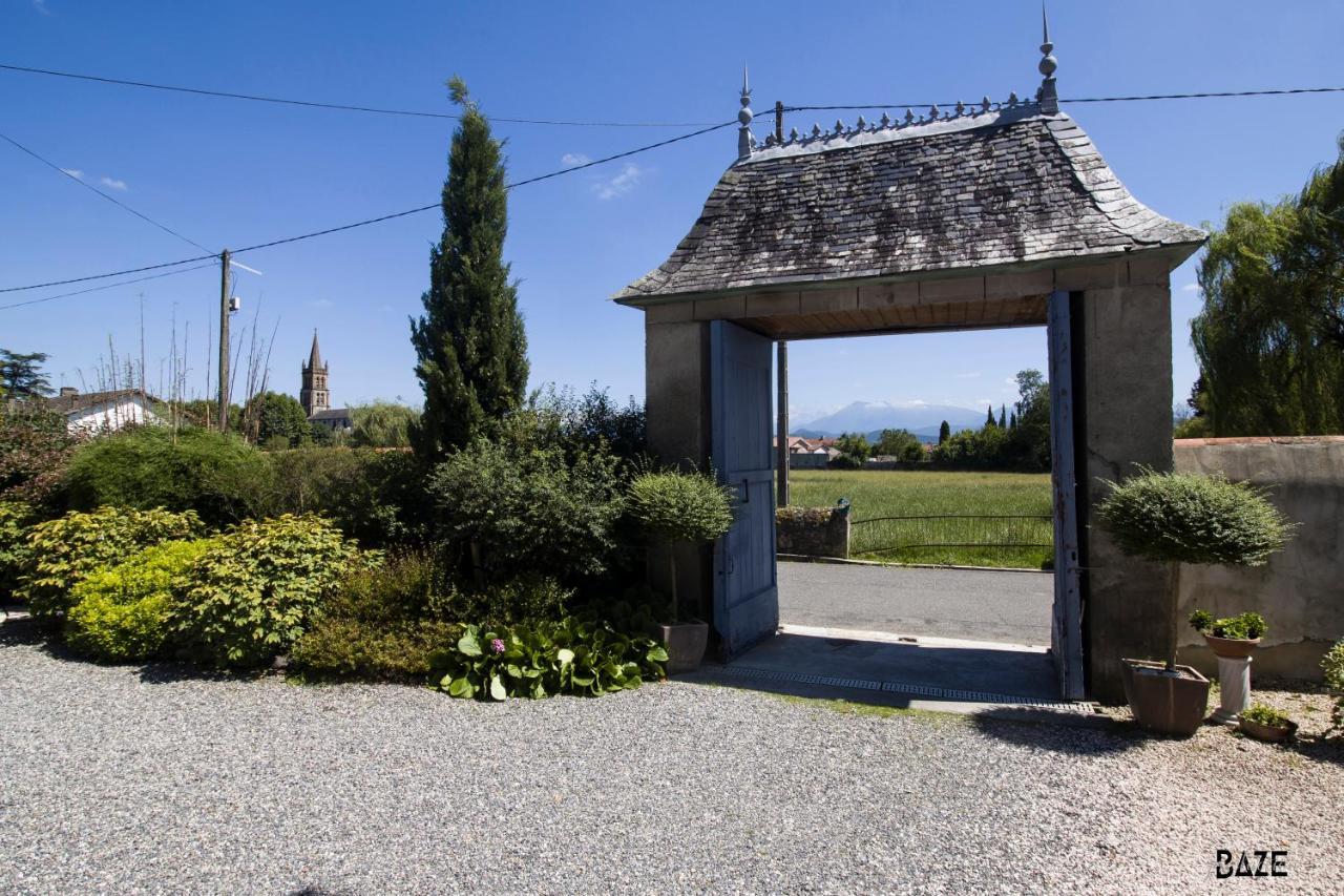 Centre De Bien-Etre Et Ses Chambres D'Hote Villeneuve-de-Rivière エクステリア 写真