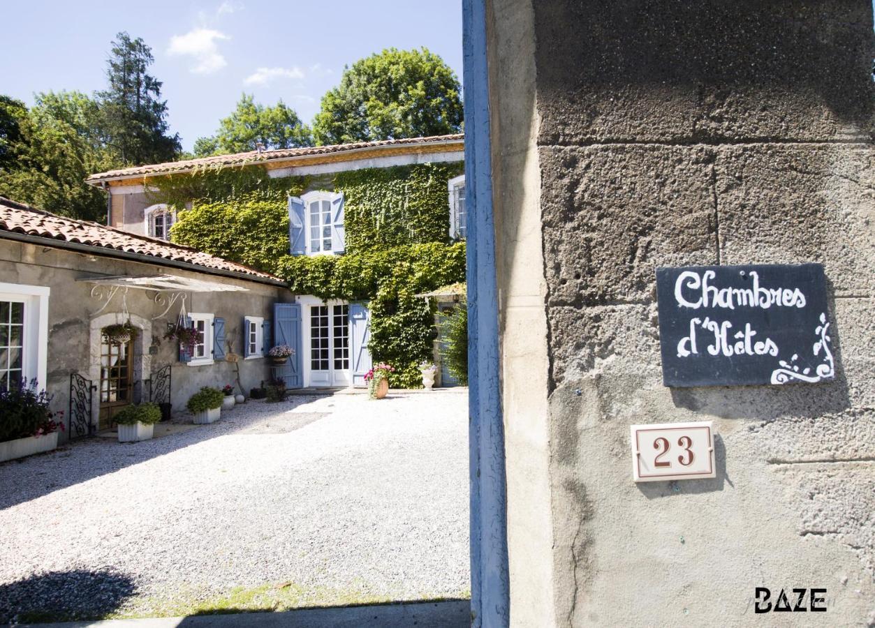Centre De Bien-Etre Et Ses Chambres D'Hote Villeneuve-de-Rivière エクステリア 写真